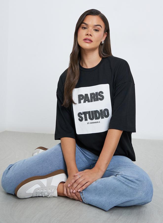 ستايلي تيشيرت فضفاض مُنمق بتفاصيل ترتر - Image 1